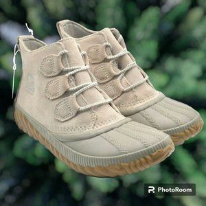 Sorel - Out N About Plus Boots - Soft Taupe / Waterproof